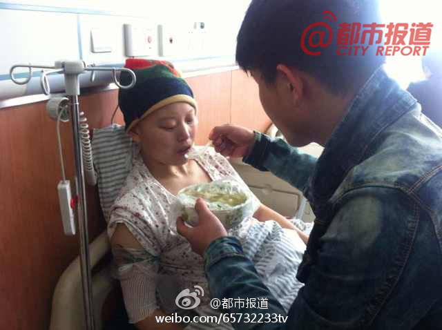 愛(ài)情的力量,人間自有真情在,這輩子 我一定要娶你為妻：小伙辭職照顧癌癥晚期女友！真心感動(dòng)了