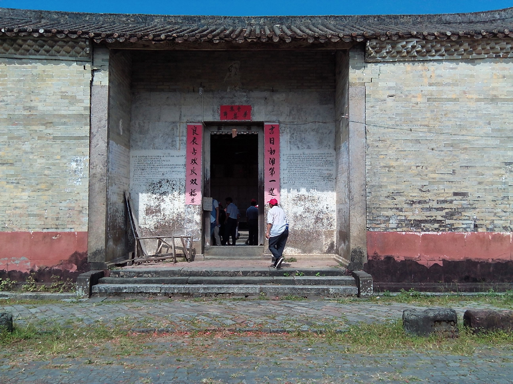 ,香溪堡:一座千年古堡，石階,古圍墻,竹林,幽幽小徑,默默訴說(shuō)著曾經(jīng)的輝煌與蒼傷.