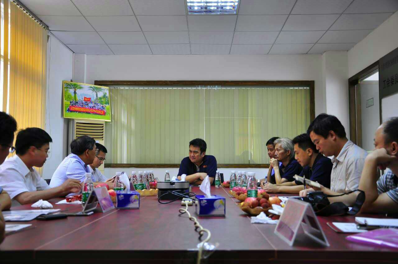 熱烈歡迎河源市高新區(qū)李書記朱主任一行親臨耐斯機械指導工作