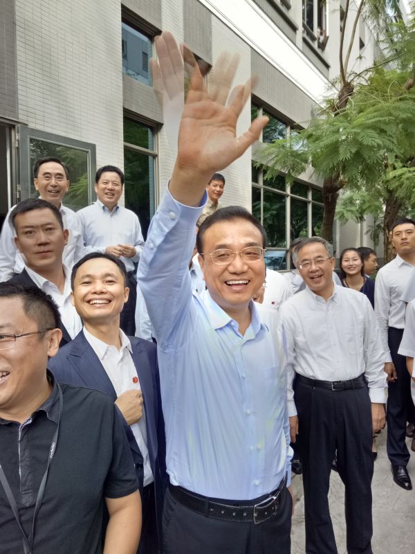 長安又一次握住總理的手-東莞模具制造業(yè)及模具機械制造業(yè)喜迎大機遇