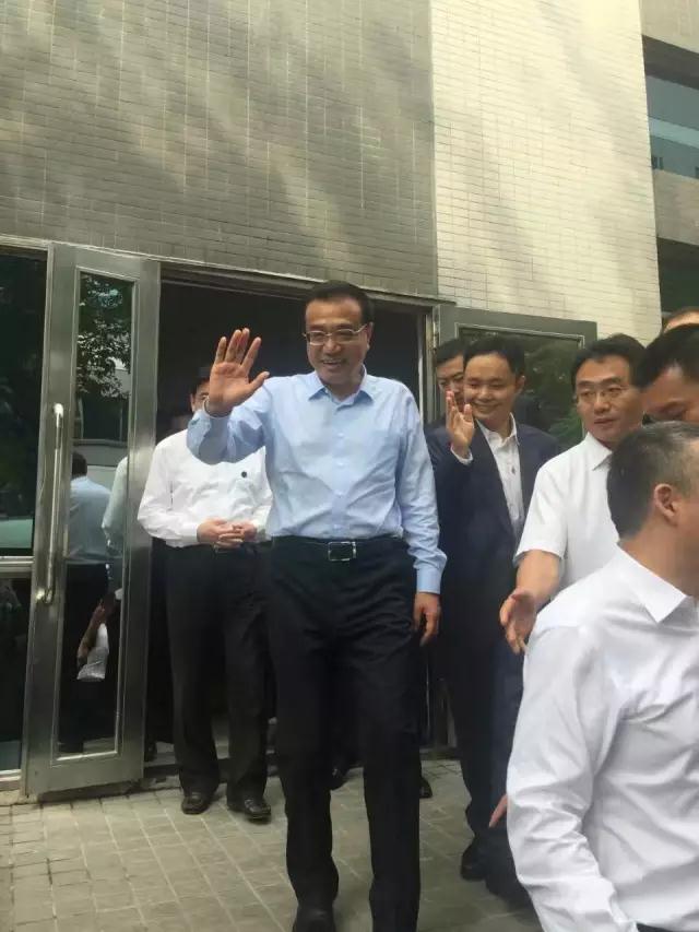 長安又一次握住總理的手-東莞模具制造業(yè)及模具機械制造業(yè)喜迎大機遇