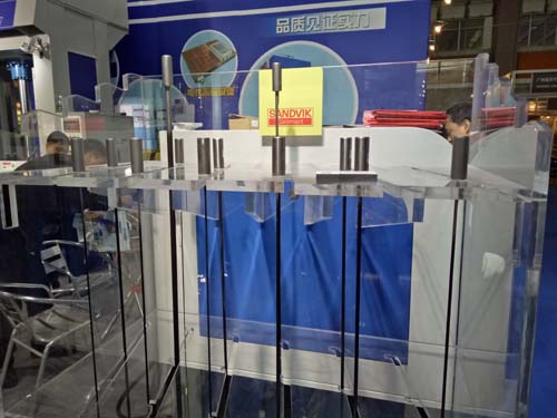 為什么不能買便宜的機(jī)械？耐斯機(jī)械只做最優(yōu)秀合模機(jī)，飜模機(jī)，深孔鉆，電控永磁盤，快速換模系統(tǒng)