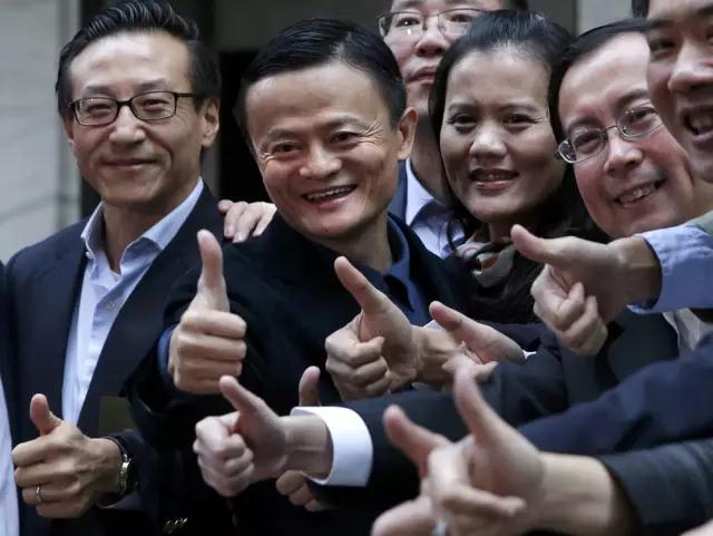 銷售們 咱轉(zhuǎn)行好像也行喔!耐斯合模機(jī),翻模機(jī),深孔鉆模具加工行業(yè)首選